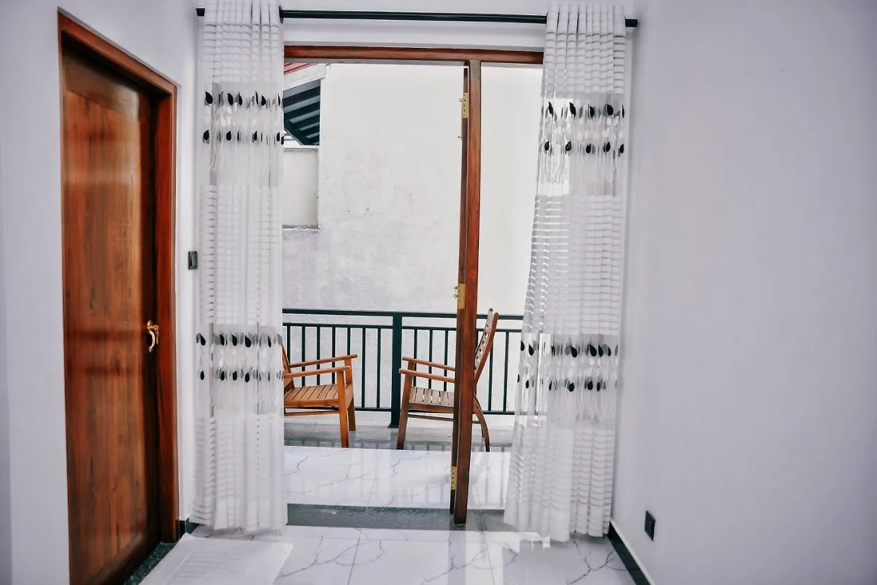 Hotel Aurum Boutique Negombo